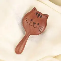 かわいい猫ちゃんデザイン　木製ヘアブラシ