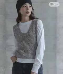 新品タグ付き　メランジテープヤーンUネックニットベスト　サニーレーベル