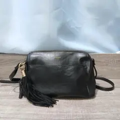 【鞄】 未使用級 ニコアンド タッセル お財布ショルダーバッグ 黒 ブラック人気