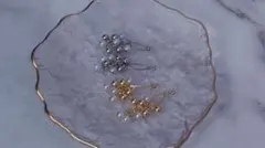 ゆらゆら大人可愛いイヤリング　ゴールド