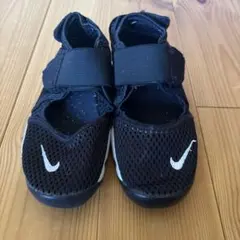 NIKE キッズエアリフト ブラック スニーカー