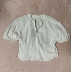 ZARA ホワイト バルーンスリーブ トップス