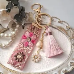 ⭐3246⭐❣️大人可愛い華やかアクセ❣️オリジナル✴インド刺繍バッグチャーム