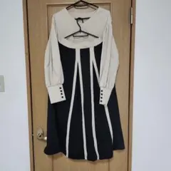 ストライプデザイン スカートセットアップ 黒とベージュ