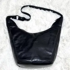【美品】 ヴァレンティノ 本革 レザー ショルダーバッグ ワンショルダーバッグのサムネイル