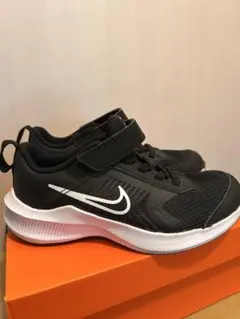 18.0cm NIKE キッズスニーカー DOWNSHIFTER11