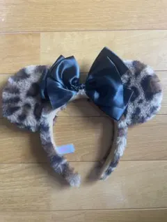 ディズニー カチューシャ ヒョウ柄　ミニーちゃん　レオパード柄　ミニーマウス