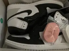 NIKE AIR JORDAN 1 RETRO HIGH OG 8.5