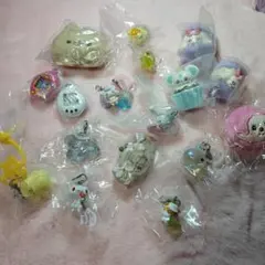 ガチャガチャ　まとめ売り　サンリオ　モンチッチ　シナモン　ポムポムプリン