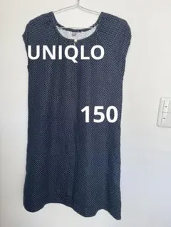 UNIQLO ノースリーブワンピース ドット柄 150cm 紺色　ガーゼ生地のサムネイル