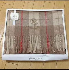 桂由美 お膝掛けのサムネイル