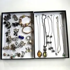 遺品整理　アクセサリーまとめ イミテーション　28個