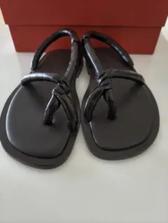 Ferragamo フェラガモ 黒 サンダル イタリア製