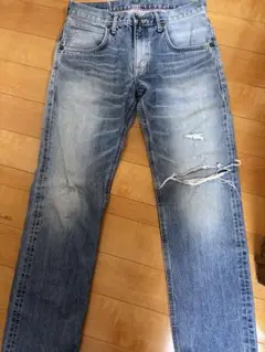 EDWINデニムジーンズ　ダメージ加工32インチ