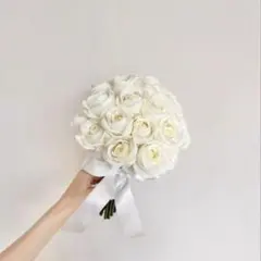 ホワイトブーケ　ブートニア　ローズ　ウェディング