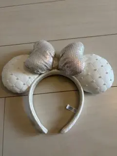 ディズニー　カチューシャ　ミニー　白