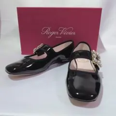 【Roger Vivier】23.5 パテントレザー ビジュー メリージェーンのサムネイル
