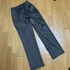 スラックスパンツ