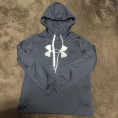 Under Armour ブラック　パーカー