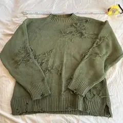 ダメージ加工オリーブグリーンニットセーター　Mサイズ
