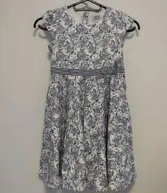 ☆再お値下げ☆Armani Junior 花柄ワンピース 118cmのサムネイル