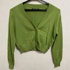 ⭐︎美品 グリーン Vネック ボタン付き カーディガン ⭐︎