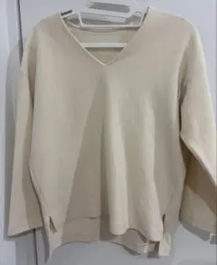 SHIPS クリーム色 Vネック セーター サイドスリット入り