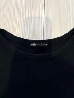 ZARA ブラック ミニ半袖Tシャツのサムネイル
