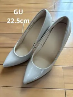 GUベージュ エナメルハイヒール