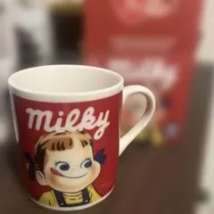 Milky ペコちゃん　ポコちゃん　プレミアムマグ　70th