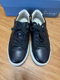 【美品】ブラックレザー スニーカー 星形　25cm