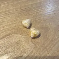 ハート型の白と金　2個　ベネチアングラス