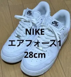 Nike Air Force 1 ホワイトスニーカー
