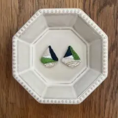 Item thumbnail for item 91051dbf-c64b-41f0-be64-701c4a46f0b2