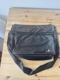 Vivienne Westwood ヴィヴィアンウエストウッドショルダーバッグのサムネイル