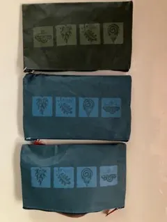 エミレーツ航空エコノミークラスアメニティポーチ（中身入り）