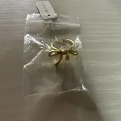 GOLDY リボン型金色リングのサムネイル
