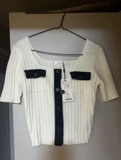 新品未使用タグ付き MOUSSY リブニット 半袖 トップスのサムネイル