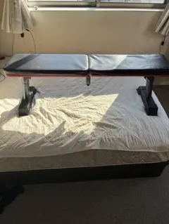 フラットベンチ