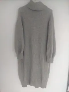 ユニクロ　ウール100%タートルネックニットワンピース