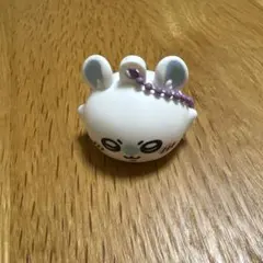 ちいかわ　リップキャップガチャ　モモンガ