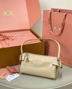 Miu Miu ショルダーバッグ ベージュ