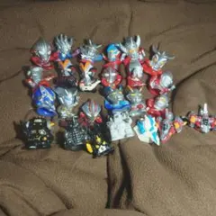 ウルトラマン キーホルダースペシャルセット！ - メルカリ