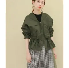 新品タグ付きKBF ビッグポケットミリタリージャケットフリル付きオリーブ