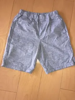 UNIQLO ハーフパンツ 140サイズ グレー