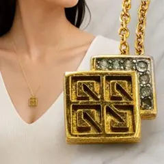 GIVENCHY ネックレス クロス×ロゴチャーム シルバー 十字架 214 - メルカリ