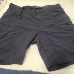 UNIQLO ナイロン ショートパンツ ダークグレー XLのサムネイル