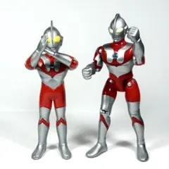 希少　ウルトラマン　アクションフィギュア　2体セット　バンダイ　初代ウルトラマン
