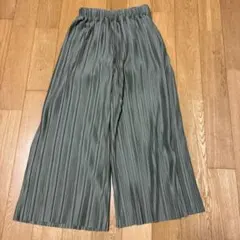 グレー プリーツパンツ 140