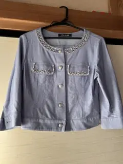 ビジュー付きライトブルーノーカラージャケット